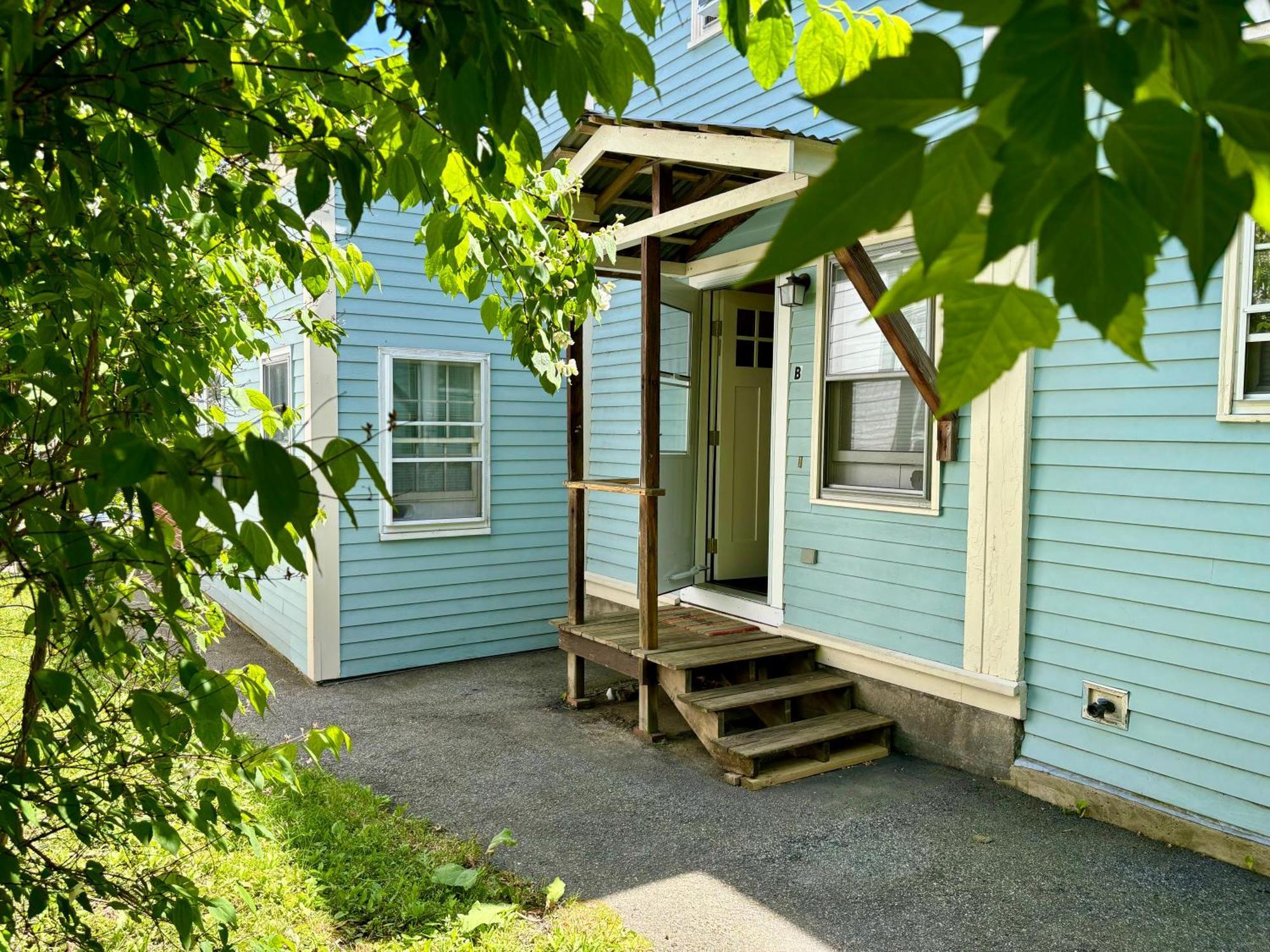Traveler'S Den In Medford Apartment Exterior photo